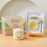 Ceramic Mug with Lid and Spoon, 401-500ml, Elegant Gift Box Packaging