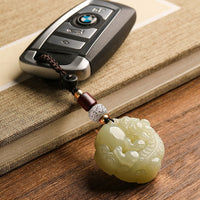 Double-Sided Carved Pixiu Keychain Pendant for Men and Women, Vintage Style