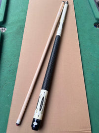 Black 8 Pool Cue Stick Nine Ball Chinese Black Eight Maple 13MM Split Two-Piece American Billiard Cue for Beginners