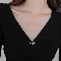 Elegant Anti-Exposure Brooch for Women, High-End Design Pin for Clothing Decoration