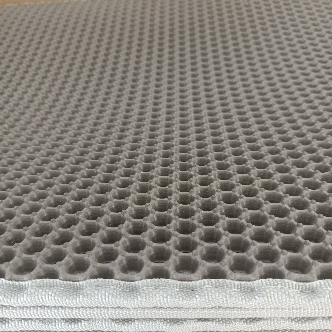 Double-Layer EVA Cat Litter Mat with Anti-Leakage Design, Washable and Detachable