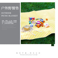 Waterproof Outdoor Picnic Blanket Mat for Camping and Beach, Foldable and Moisture-Proof