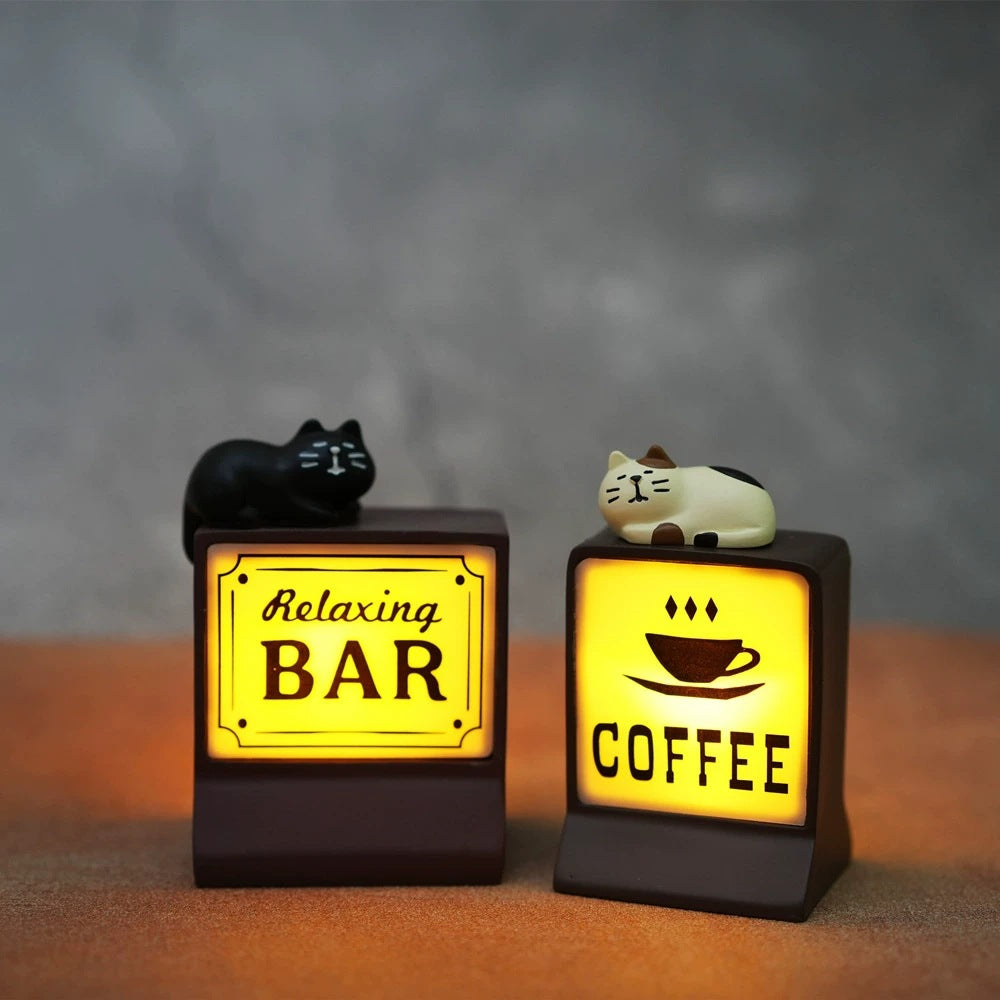 Japanese Zakka Style Cat Night Light Resin Ornament for Desk Bar Cafe Decor