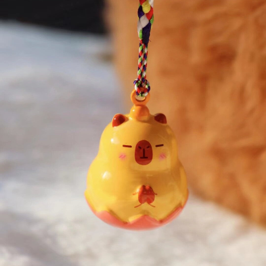 Capybara Wind Chime Keychain for Backpacks and Phones, Cute Animal Charm Gift for Girls