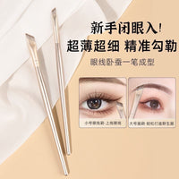 Ultra-Thin Angled Eyeliner Brush for Precise Eye Makeup, Under-Eye, and Brows