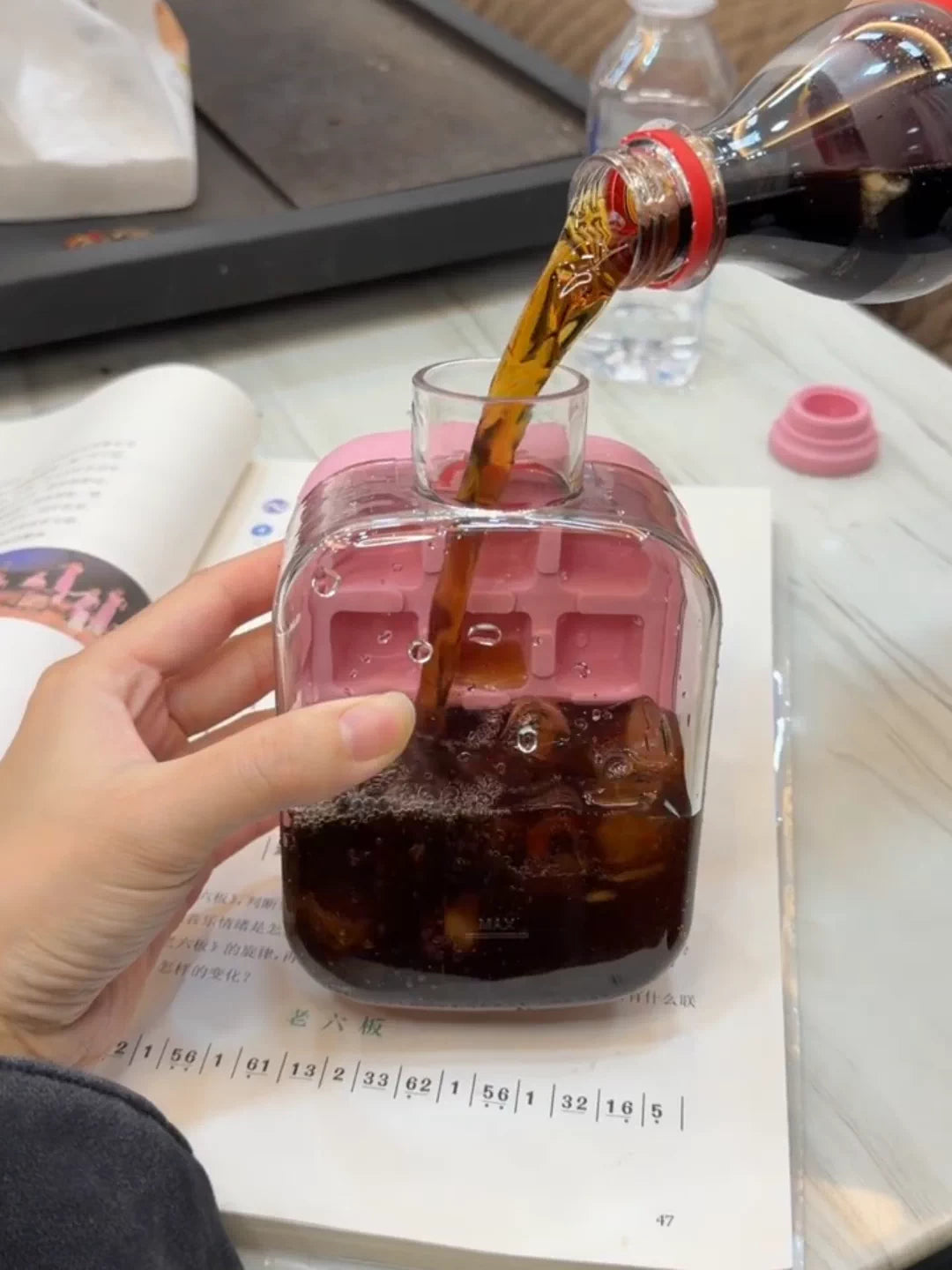 Portable Silicone Ice Cube Maker Bottle with Press Function