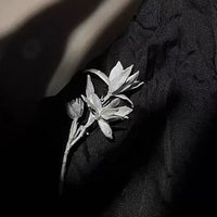 French Vintage Gold Butterfly Brooch Elegant Lightweight Luxury Suit Coat Accessory