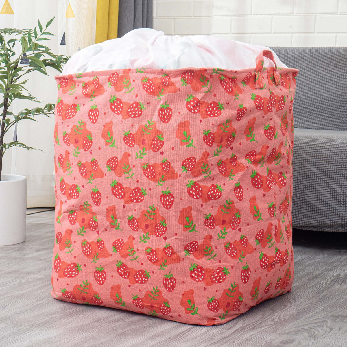 Cute Strawberry Print Cotton Linen Quilt Storage Bag for Seasonal Clothes Moving Dormitory Organization