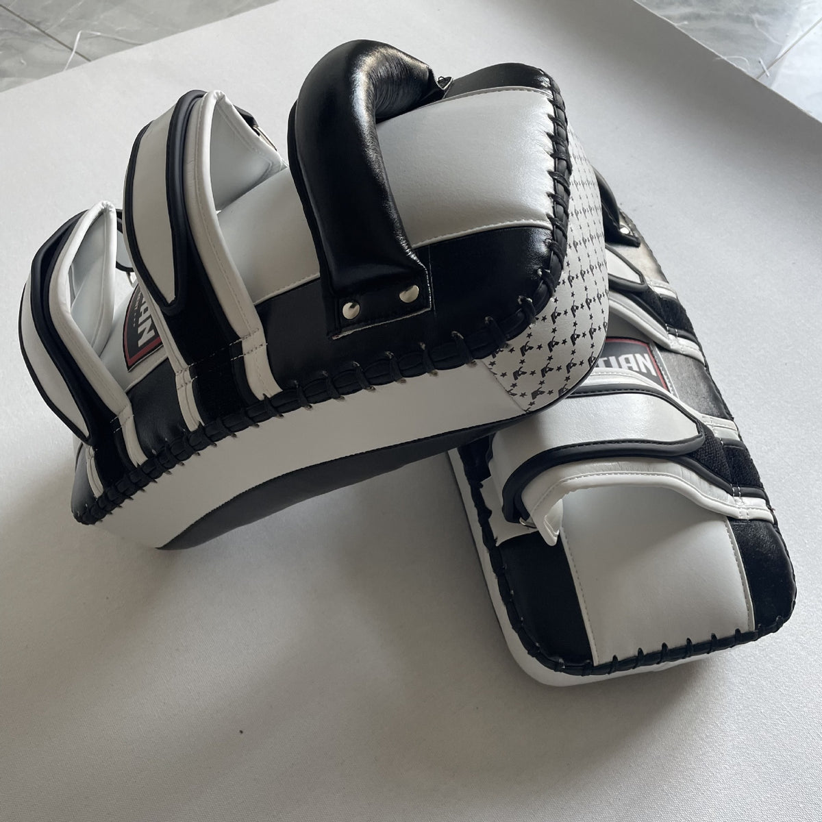 Taekwondo Arc Kick Pad for Martial Arts Training - Muay Thai Boxing Sanda Target for Adults & Kids
