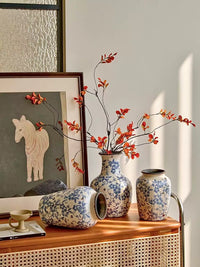 New Chinese Style Vintage Blue and White Porcelain Vase for Flowers and Home Decor