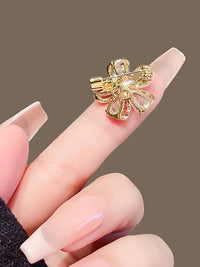 Elegant Rhinestone Cat Eye Flower Brooch Pin for Women, Anti-Exposure Cardigan Collar Decoration