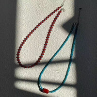 Vintage Beaded Choker Necklace with Red and Blue Accents, Delicate Palace Style Clavicle Chain