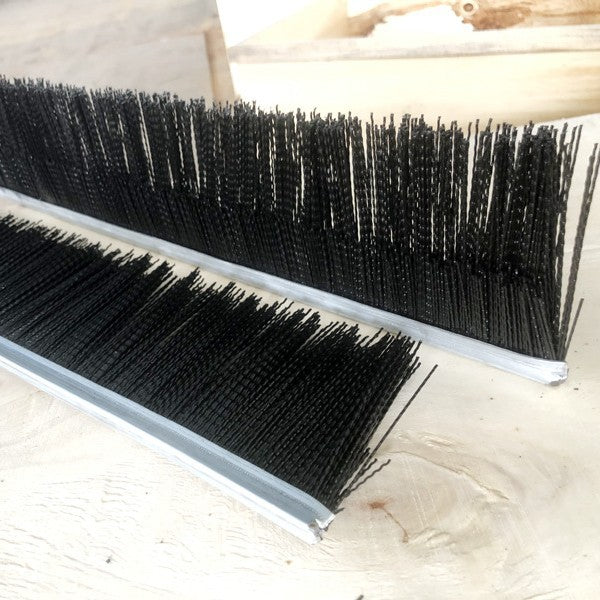 Garden Lawn Weed Removal Brush with Stiff Bristles for Yard Cleaning