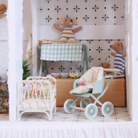 1:12 Dollhouse Miniature Furniture Set for Girls, Complete Soft Furnishings and Decorative Ornaments