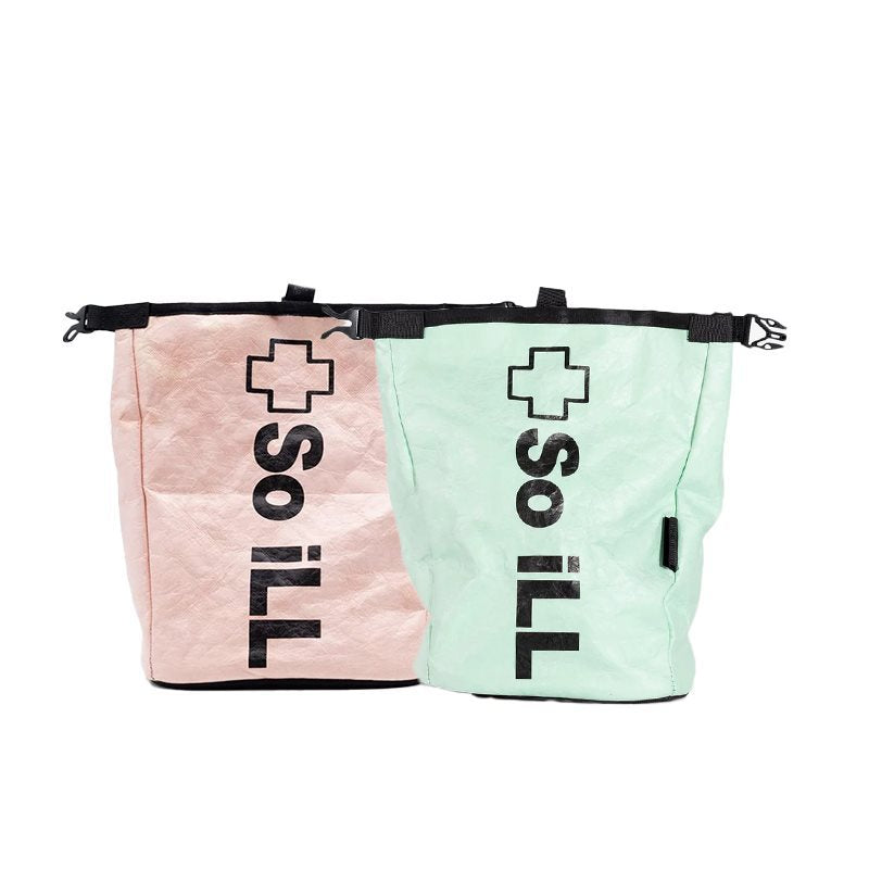 Professional Rock Climbing Chalk Bag with Waterproof Design for Bouldering, Outdoor Climbing, and Indoor Training, Includes Brush Storage