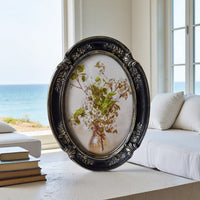 European Retro Carved Resin Photo Frame for Wall or Tabletop Display