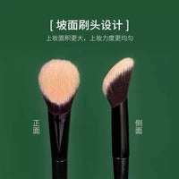M65 Slanted Blush Brush for Natural Makeup Application