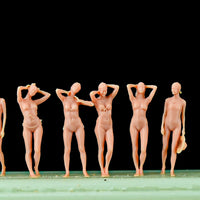 1/64 Scale Miniature Beach Sunbathing Figures for Dioramas and Models