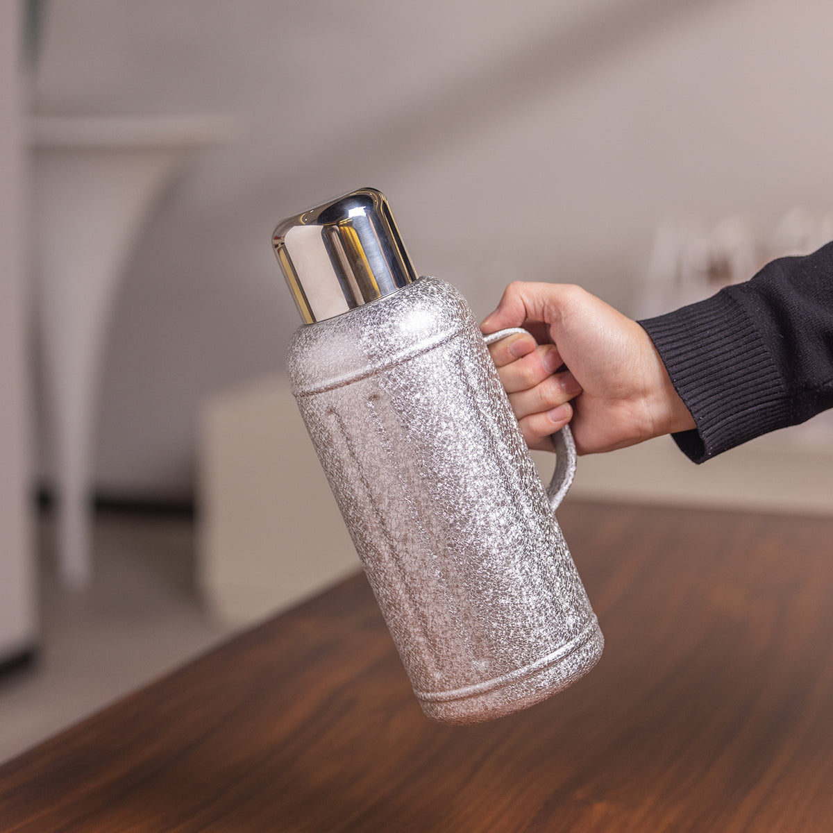 Titanium Lined Large Capacity Insulated Tea Pot and Hot Water Bottle