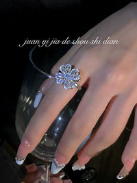 Four-Leaf Clover Rotatable Ring for Women, Adjustable Opening, Elegant Design