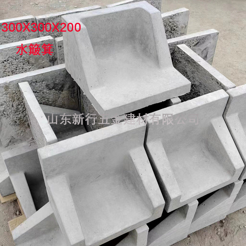 Concrete Rainwater Hopper for Exterior Walls - 30x30x20cm