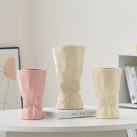 Ceramic Hand-Held Bouquet Vase with Bowknot for Hydroponic Fresh Flowers, Tabletop Decor
