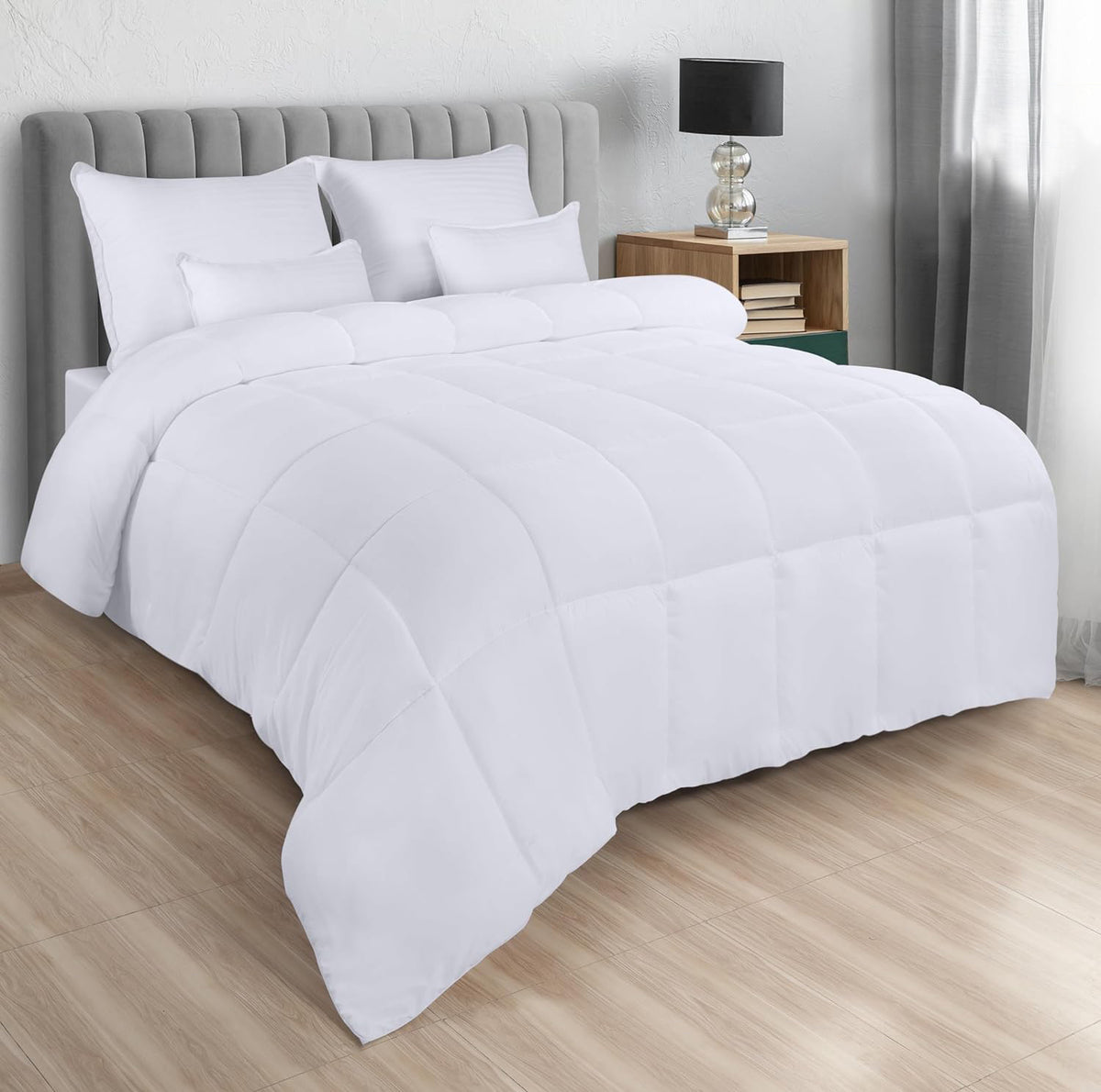 All-Season White Hotel-Style Fiber Duvet Insert, 300GSM Square Quilted Comforter