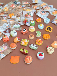 Miniature Resin Bread Dessert Cookies Supermarket Pastry Ornaments for Dollhouse Decoration