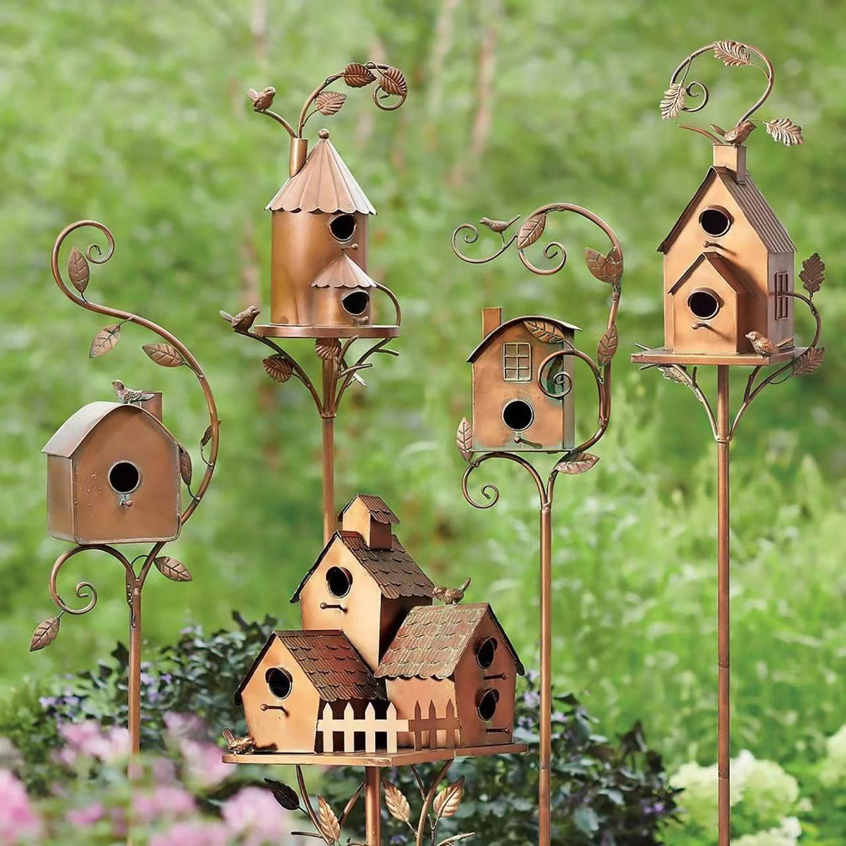 Outdoor Metal Hummingbird Feeder Birdhouse Garden Decor