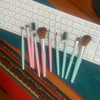 Yalian 5-Piece Ultra-Soft Makeup Brush Set for Face and Eyes