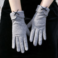 Women's Cashmere Lined Touchscreen Gloves for Winter - Windproof & Non-Slip