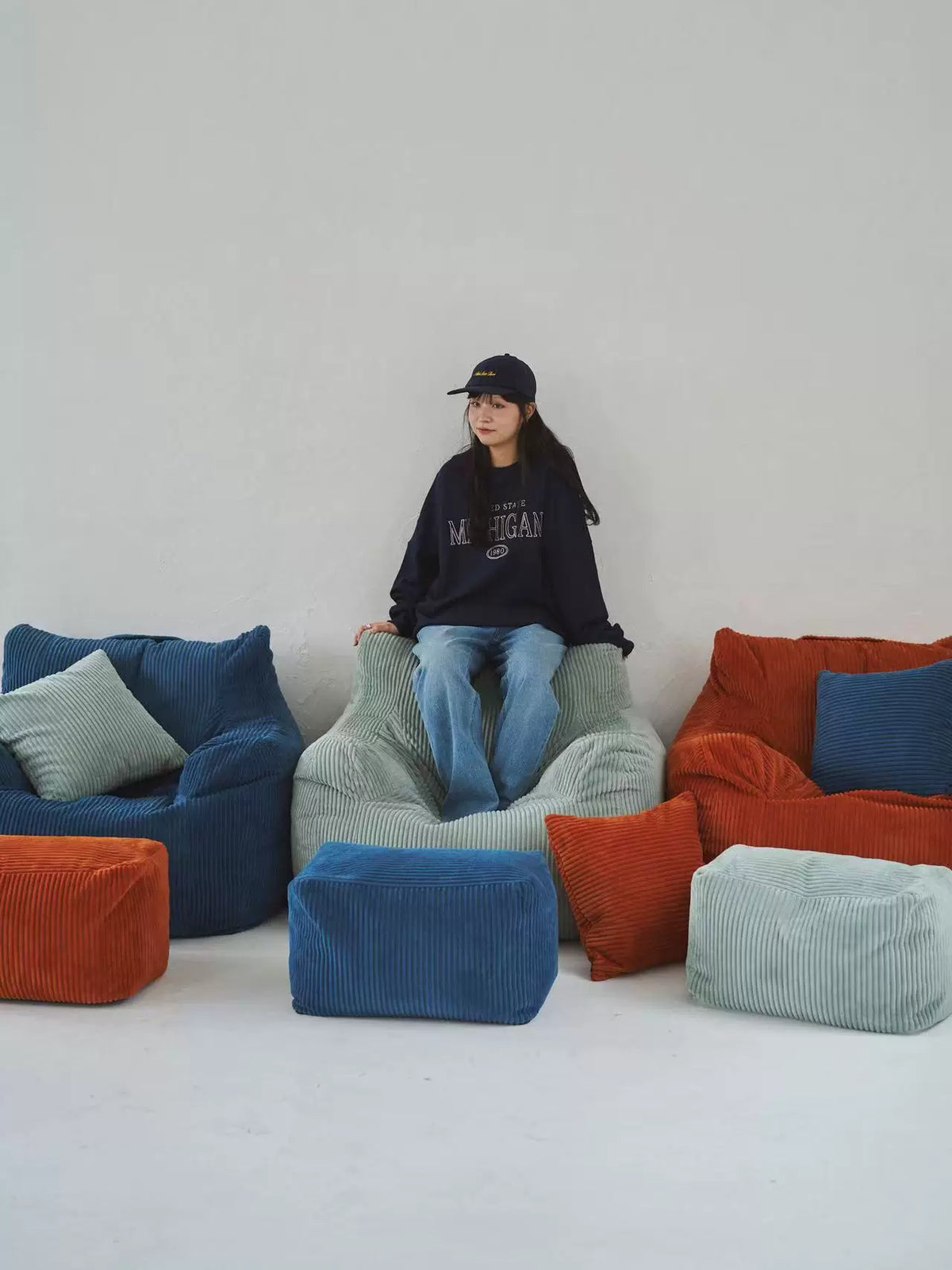 Lazy Sofa Recliner with Footrest, Single Tatami Bean Bag Chair for Bedroom Balcony Reading