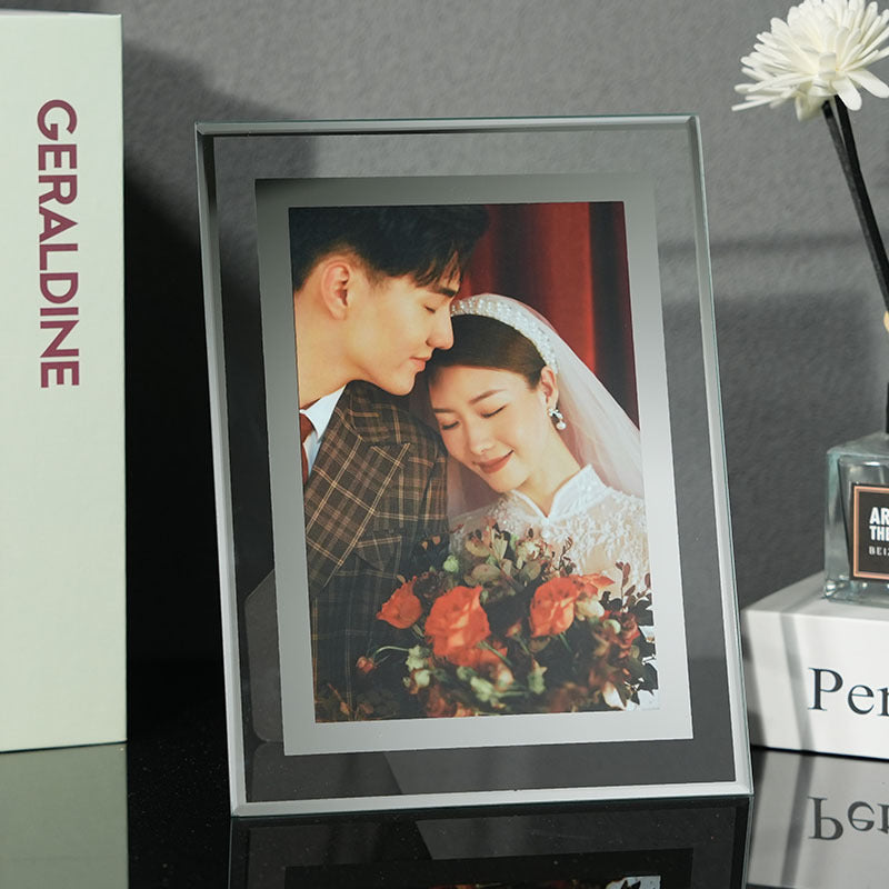 6-Inch Transparent Glass Photo Frame for Tabletop Display