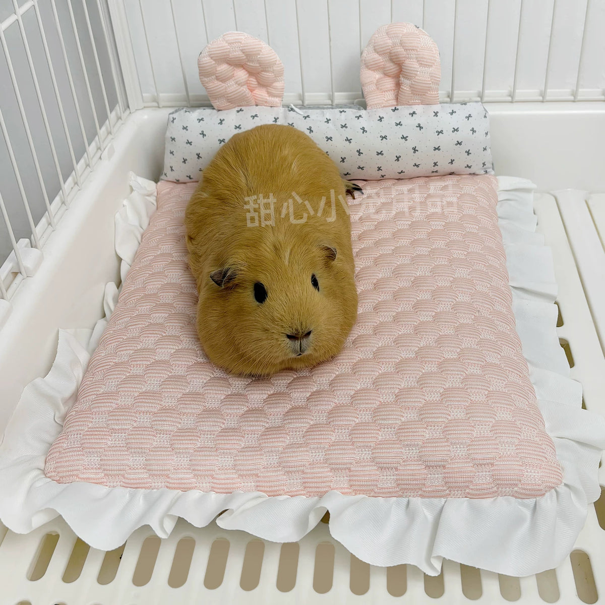 Dayang R81 Cooling Pet Bed for Rabbits and Guinea Pigs, Washable Summer Mat