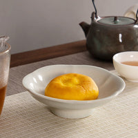 Ceramic Petal Dessert Plate with Stand, Vintage Style Fruit and Snack Dish for Home Use