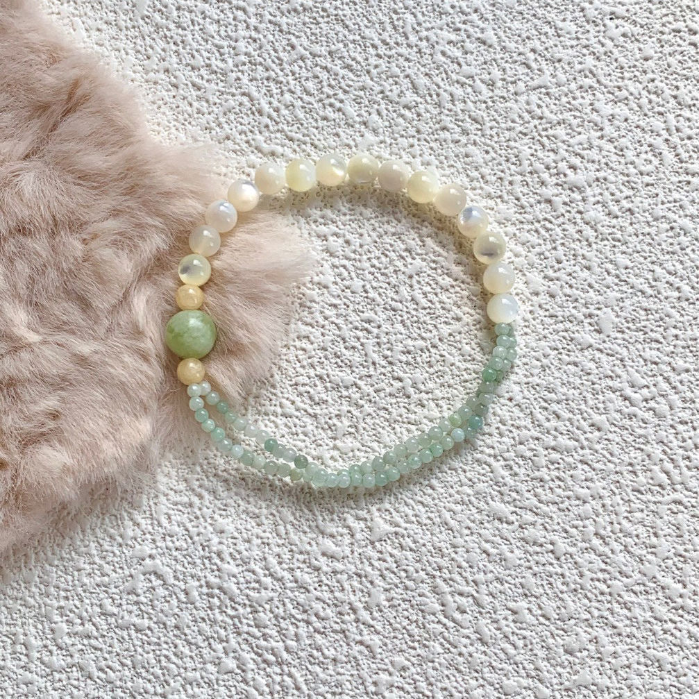 Soft Light Original Design White Mother-of-Pearl Enamel Natural Double-Layer Bracelet with Prehnite and Trochus Beads