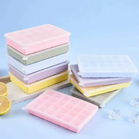 Silicone Ice Cube Tray with Lid, Food-Grade, Quick Freeze, Square Ice Maker for Home Bar