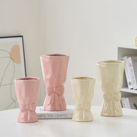Ceramic Hand-Held Bouquet Vase with Bowknot for Hydroponic Fresh Flowers, Tabletop Decor