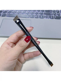 Guo Xiaoniu Portable Double-Ended Eyebrow and Eyeliner Brush for Wild Brows and Eye Makeup