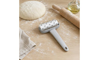 Stainless Steel Pastry Perforating Roller Handheld Pizza Pastry Docker White Pizza Crust Perforating Roller Cylindrical