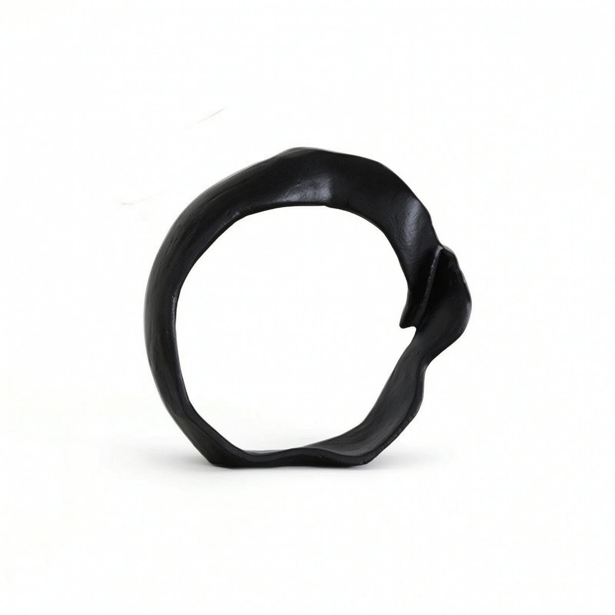 Decorative Loop decor Metal Hollow Sculpture for Bookshelf
