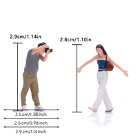 2 Pieces Hand-Painted Resin Figures Detailed 1/64 Scale Miniature Figures Realistic 1:64 Scale Figure