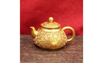 Kettle-Shaped Teapot Ornament Engraved Gold Teapot Ornament Fine Workmanship Home Decor