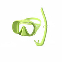 Waterproof Anti-Fog Diving Mask Ultra Clear Lens Tempered Glass Swim Mask Adjustable Strap for Divers, Beginners, Swimming, Beach, Ocean