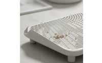 Anti-Tracking Cat Litter Sand-Control Tray Easy Clean Litter Tray with Grid Slotted Raised for Apartments