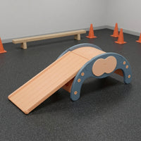 Child-Safe Climbing Arch with Mat Compact Climbing Frame with Slide Long-Lasting Wooden Play Gym Easy to Assemble for Toddlers, Living Room