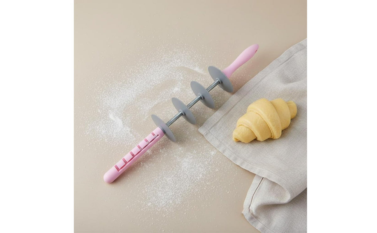 Croissant Cutter Food-Grade Material Croissant Tool Adjustable Pastry Cutter Easy to Clean Kitchen Gadget Non-Stick