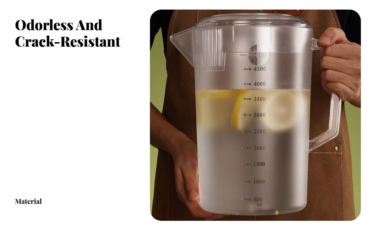 Large Capacity Jug Thickened Body Large Capacity Beverage Jug Food-Grade PC Material Pitcher with Lid for Restaurants, Cafes, Catering