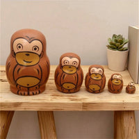 Nesting Doll with 5 Layers Hand-Painted Russian Nesting Doll Compact for Collectors, Shelf Decoration, Desk Ornament