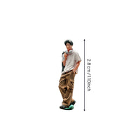 1/64 Scale Male Figure Realistic Detail Resin Man Figurine Painted Miniature Person for Collectors